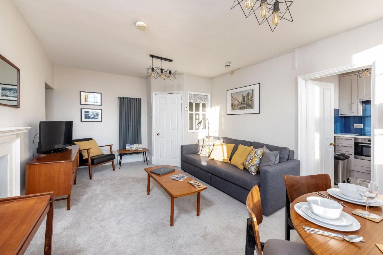 Abbey View Apartment บาธ ภายนอก รูปภาพ